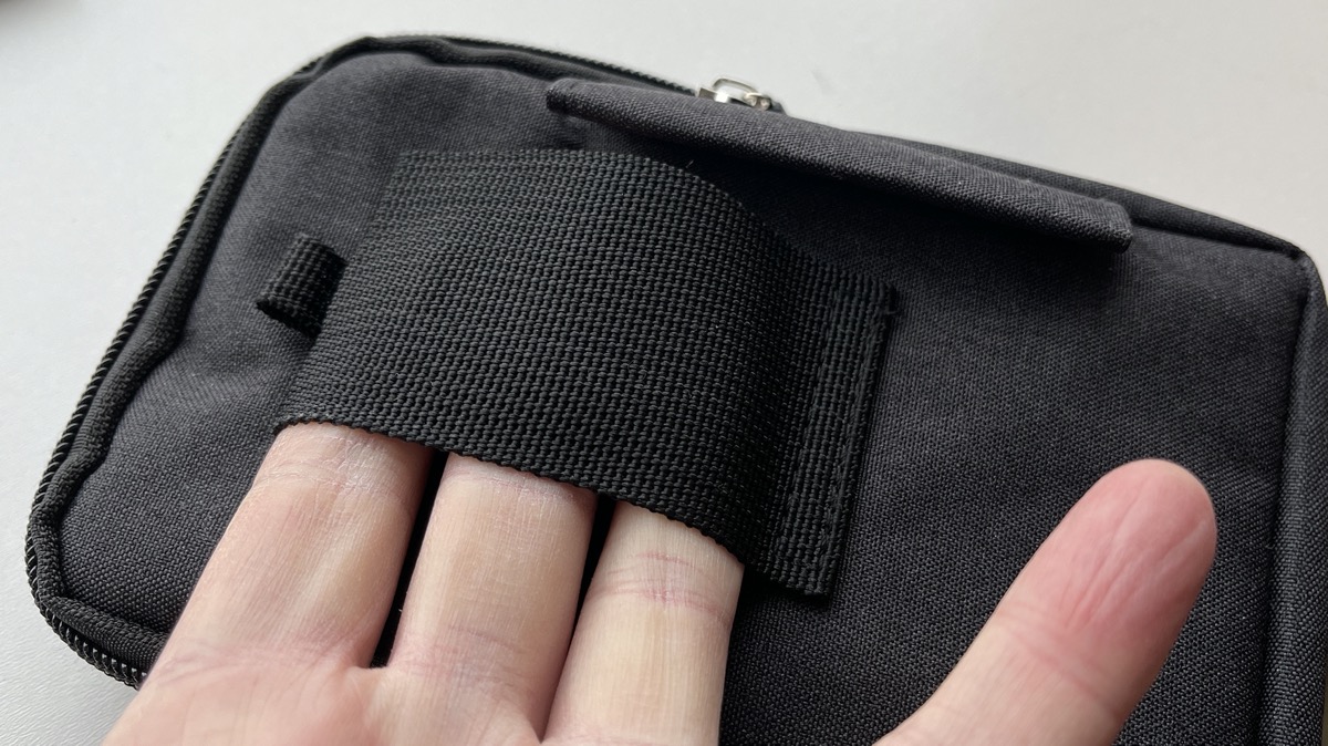 Universal denim belt pouch